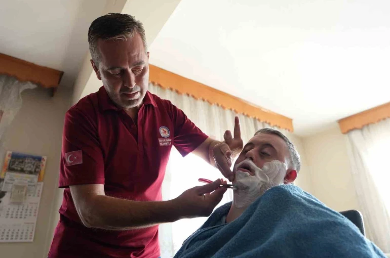Denizli’de 2 yılda 275 bin kez evde bakım ve sağlık hizmeti verildi 