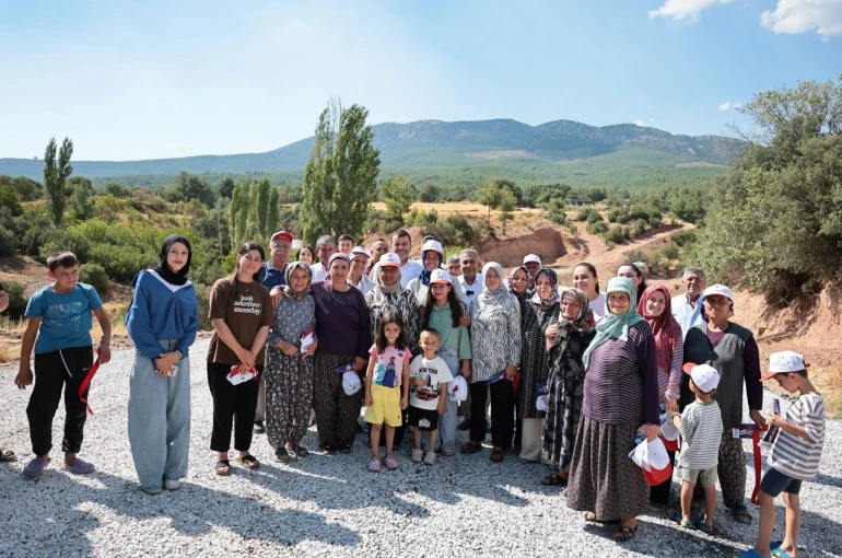 Denizli’de 4 ilçeyi bağlayan yoldaki 30 yıllık hasret sona erdi
