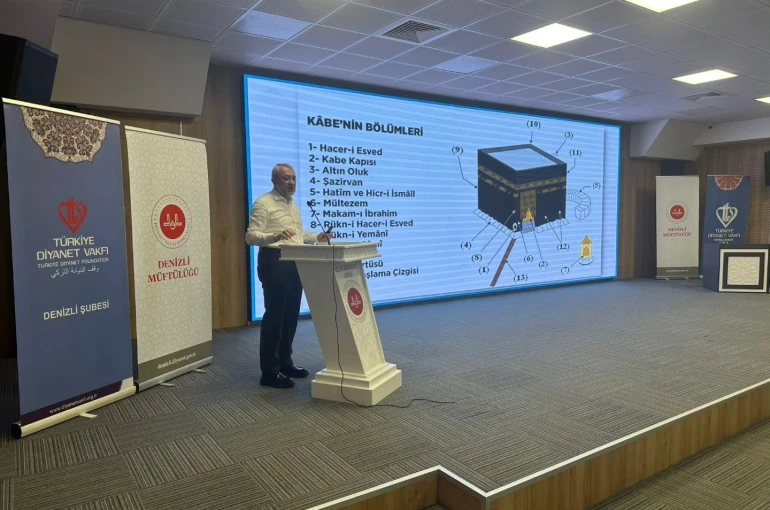 Denizli’de 449 umre yolcusuna eğitim semineri verildi