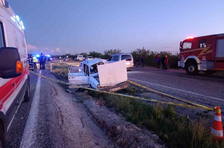 Denizli’de otomobil takla attı: 1 ölü, 4 yaralı 