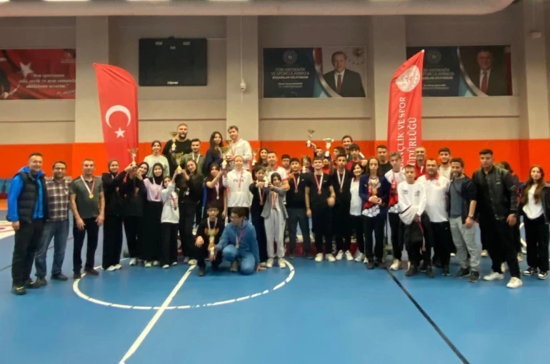Denizli’nin floor curling şampiyonları belli oldu 