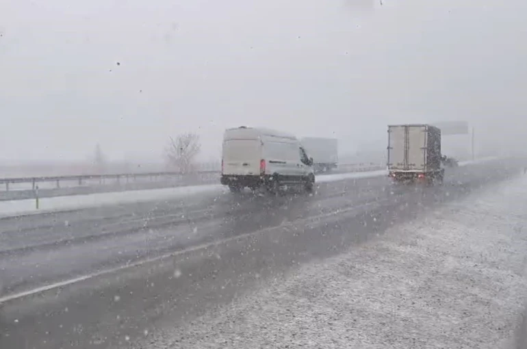 Denizli’nin yüksek kesimlerinde kar yağışı etkili oluyor