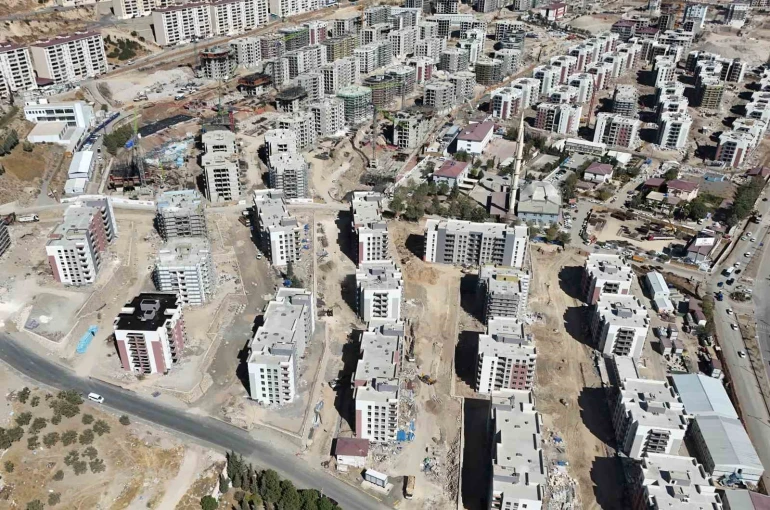 Deprem konutları hızla tamamlanıyor: 28 blokta daha sona yaklaşıldı