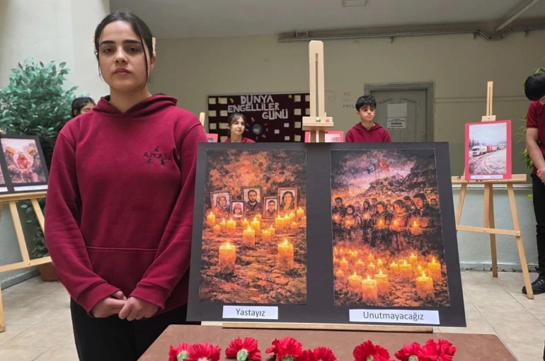 Deprem şehitleri Özalp’ta anıldı 