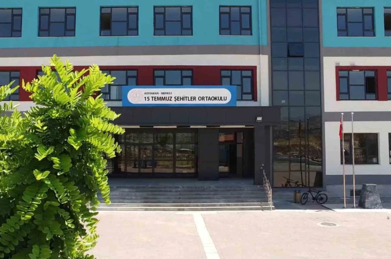 Depremde azalan derslik sayısı yeni okullarla arttı