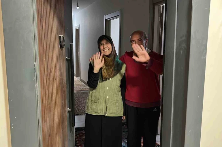 Depremzedeler, yeni yıla yeni yuvalarında giriyor 