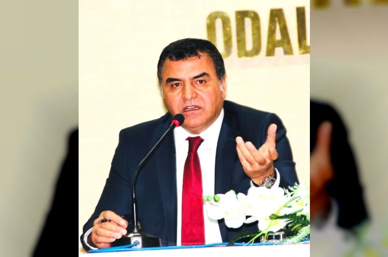 DESOB Başkanı Ebedinoğlu: "Geçici ticaret uğruna kalıcı esnafımızı kaybetmeyelim"