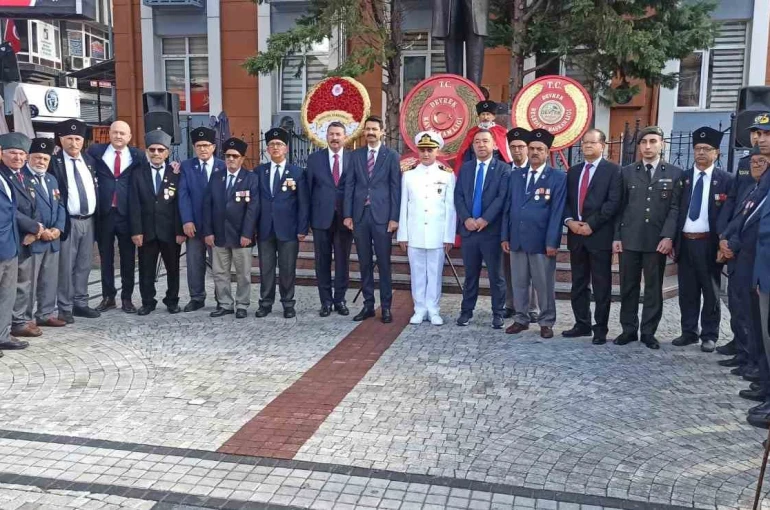 Devrek’te Gaziler Günü büyük bir katılıma kutlandı