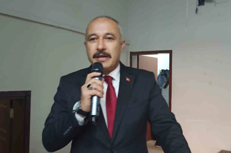 Devrek’te Öğretmenler Günü kutlandı 