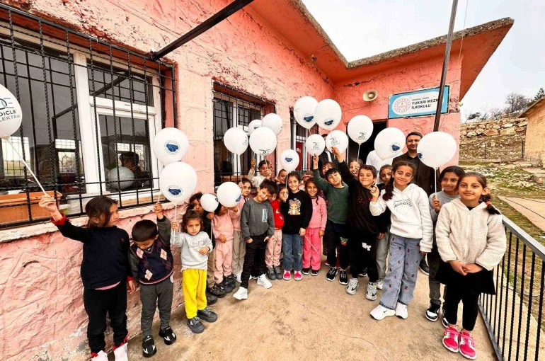 Dicle Elektrik gönüllülerinden öğrencilere umut olan destek 