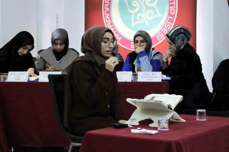 Dicleli lise öğrencisi Kur’an-ı Kerim’i Güzel Okuma Yarışmasında il 3’üncüsü oldu
