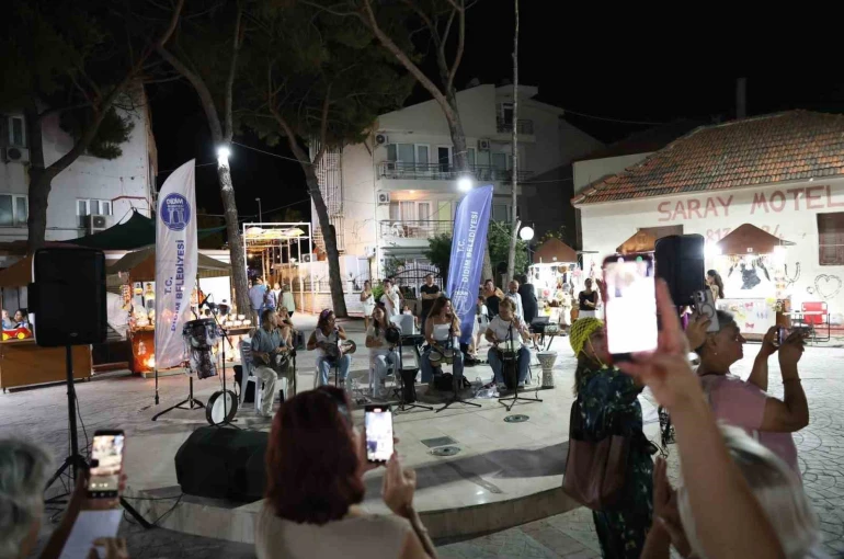 Didim Belediyesi, Altınkum Sanat Sokağı’nda sanat ve dayanışmayı buluşturdu