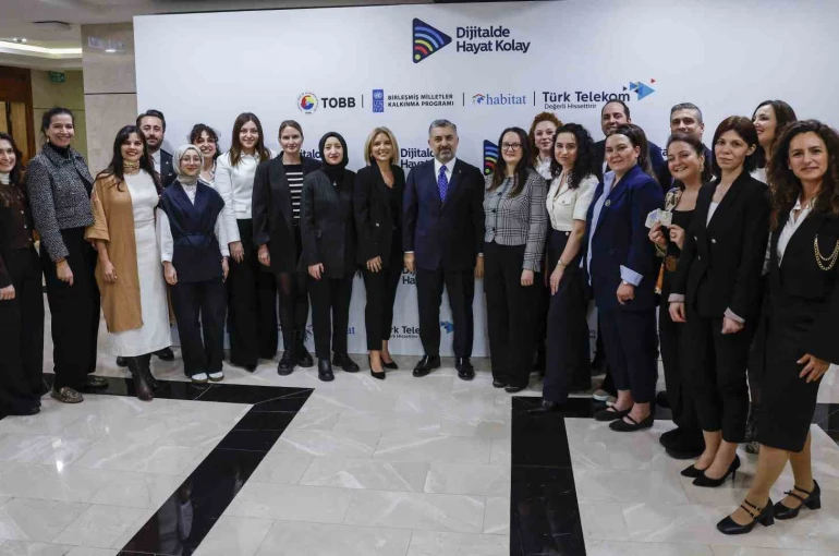 ‘Dijitalde Hayat Kolay’ projesi kapsamında 50 bin kadına ulaşıldı