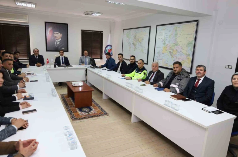 Dinar’da kış tedbirleri masaya yatırıldı 