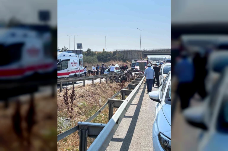 Direksiyon hakimiyetini kaybeden otomobil bariyere girdi