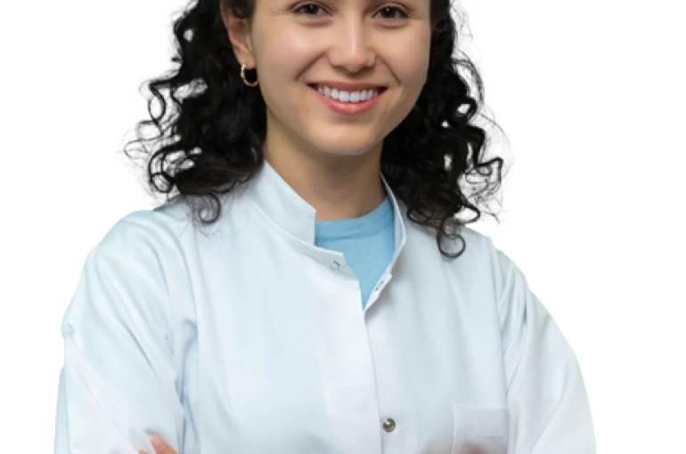 Diş Hekimi Hayrunnisa Batur: "Sosyal medya, gülüş estetiği talebini arttırdı"