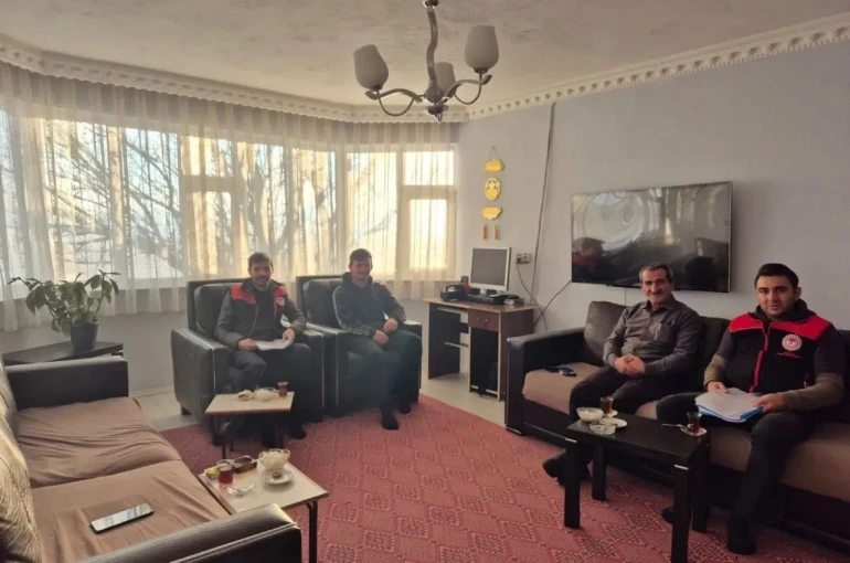 Diyadin’de gönüllere dokunan veteriner ziyareti 