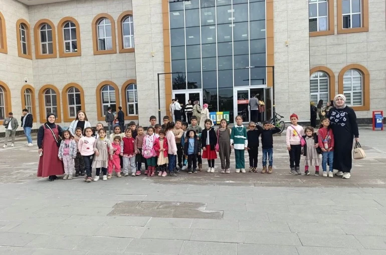 Diyadin’de öğrencilere unutulmaz sinema günü 