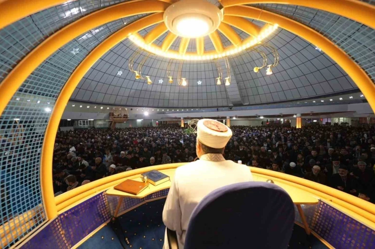 Diyanet’ten cuma hutbesinde "aile olmak" vurgusu 