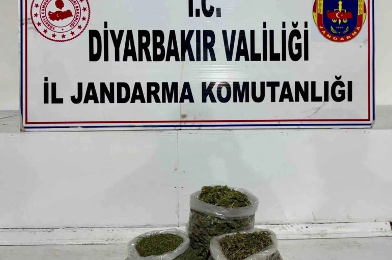 Diyarbakır’da 14 kilo esrar ele geçirildi 