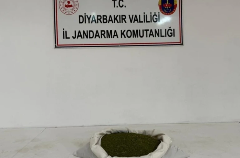 Diyarbakır’da 23 kilo esrar ele geçirildi 