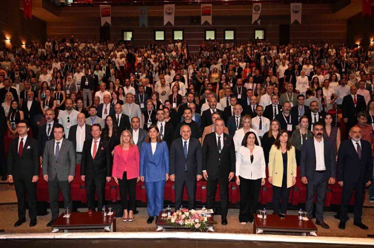 Diyarbakır’da 28. Uluslararası Diş Hekimliği Kongresi başladı 