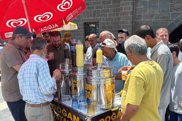 Diyarbakır’da cuma geleneği yıllardır sürüyor