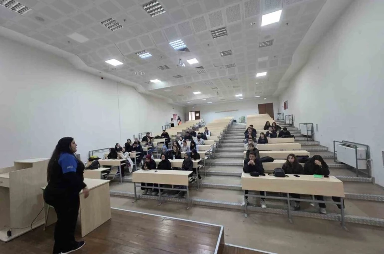 Diyarbakır’da gençler afet bilincini güçlendirdi 