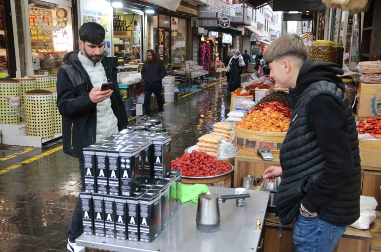 Diyarbakır’da ’Kürt kahvesine’ yoğun ilgi 