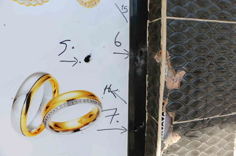 Diyarbakır’da kuyumcuya 16 el ateş edildi 