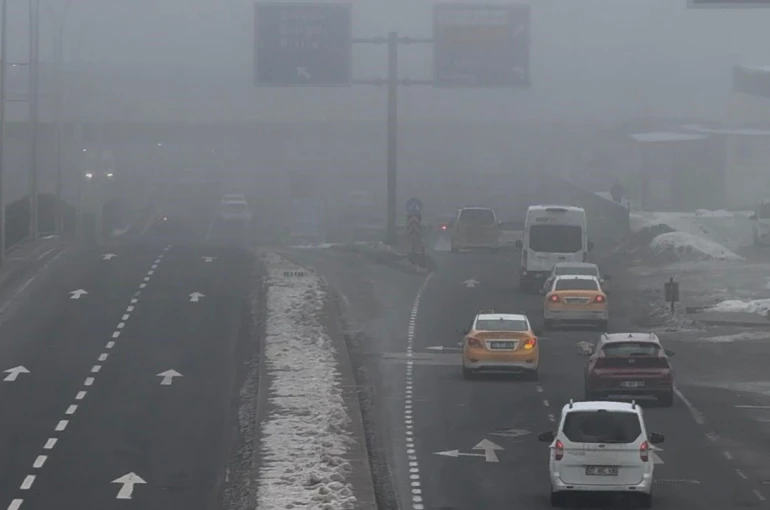 Diyarbakır’da sis etkisini sürdürüyor