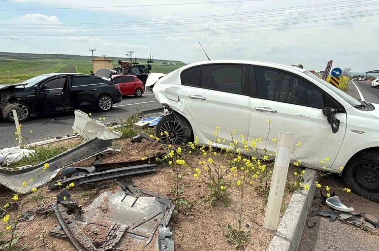 Diyarbakır’da trafik kazası: 3’ü çocuk 5 yaralı 