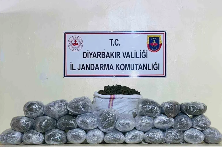 Diyarbakır’da yaklaşık 55 kilo uyuşturucu ele geçirildi 
