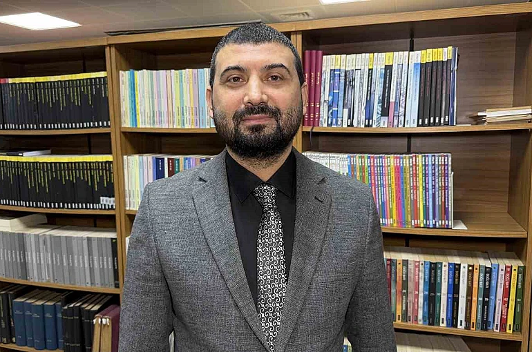 Doç. Dr. Akıncı: "Türkiye, bölgemizde bir savaş istemiyor" 