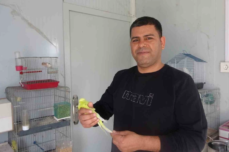 Doğadan yakaladığı kuşla başlayan merakını 30 yıldır sürdürüyor 
