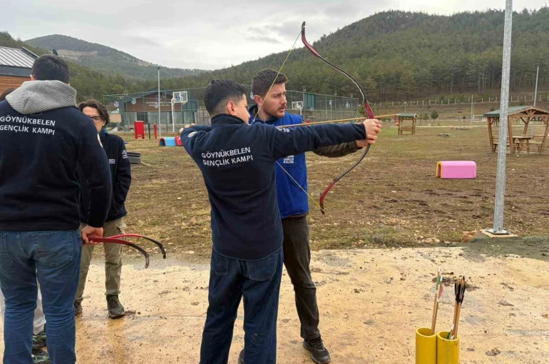 Doğayla iç içe yarıyıl tatili kampı