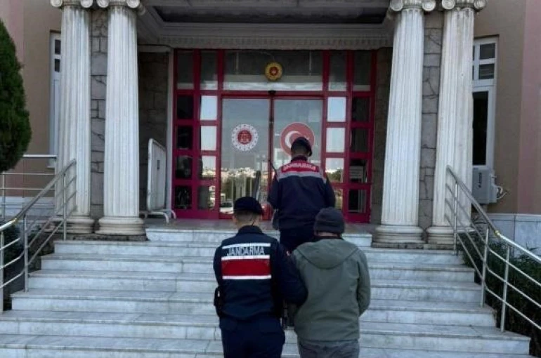 Dolandırıcılık suçundan aranıyordu, Didim’de yakalandı 