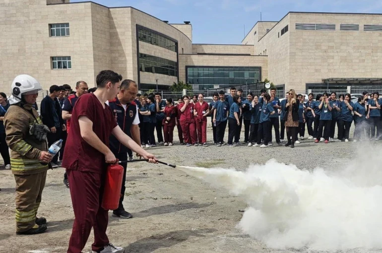 Dörtyol Devlet Hastanesi’nde yangın güvenliği eğitimi 
