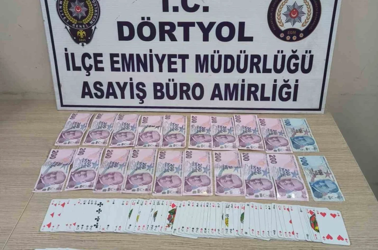 Dörtyol’da kumar oynayan 3 şahsa para cezası uygulandı 