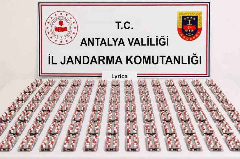 Döşemealtı’nda uyuşturucu operasyonu: 5 gözaltı