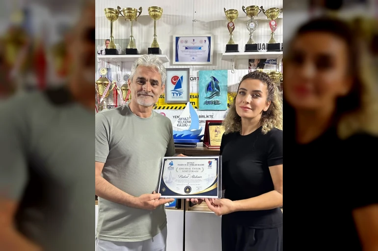 Dr. Bülent Akdemir: "Türkiye dünya ticaret filosundaki taşıma kapasitesinden yaklaşık yüzde 2, filo değerinden ise yüzde 1,4 pay alıyor"
