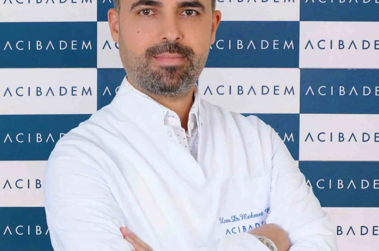 Dr. Can: "Uzun süre oturmak bel fıtığını tetikliyor" 