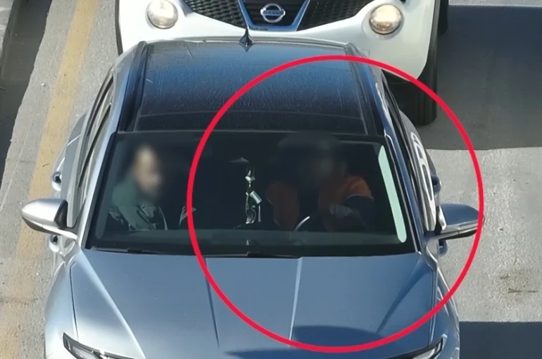 Dronu görünce emniyet kemerini taktılar 