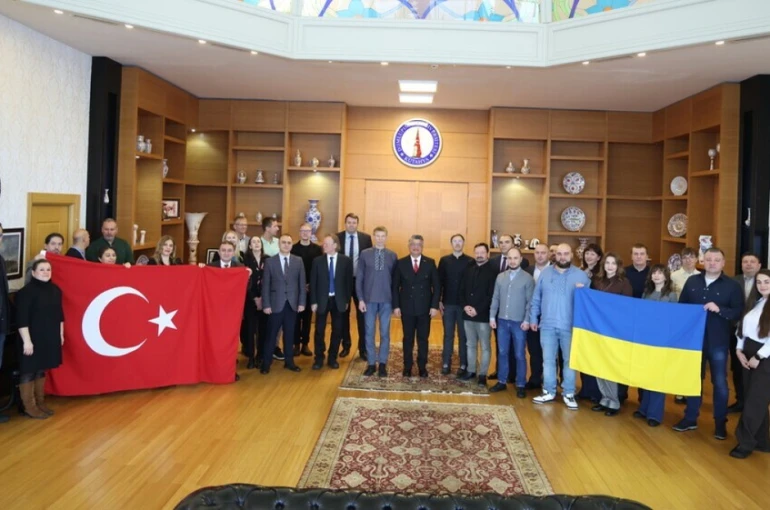 Dumlupınar Üniversitesi, uluslararası programa ev sahipliği yaptı 