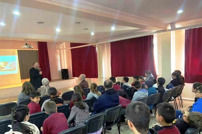 Dumlupınar’da bilim söyleşileri