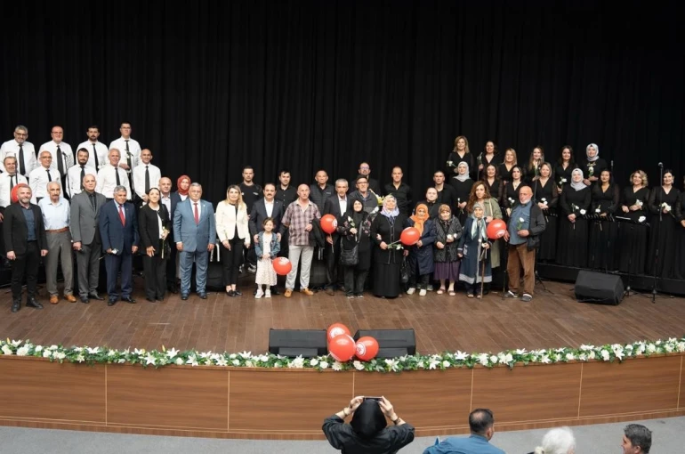 Dünya Yaşlılar Günü Başiskele’de coşkuyla kutlandı 