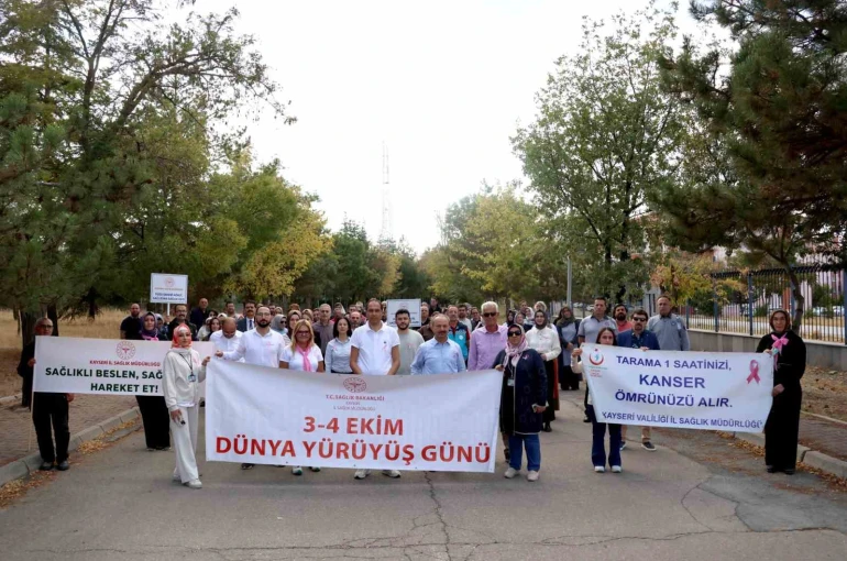 Dünya Yürüyüş Günü’nde sağlıklı yaşam için adım attılar 