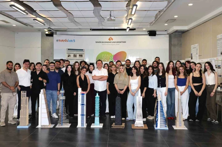 Dünyaca ünlü 22 binaya ‘deprem’ simülasyonu 
