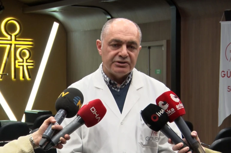 Dünyada bir ilk: Güven Hastanesi yapay zeka destekli mobil MR sistemini ameliyatta kullanıma sundu 