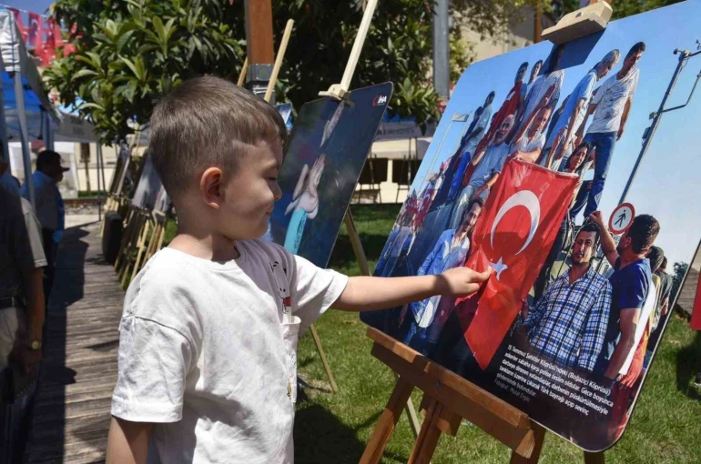 Dursunbey’de İHA’nın 15 Temmuz sergisi açıldı